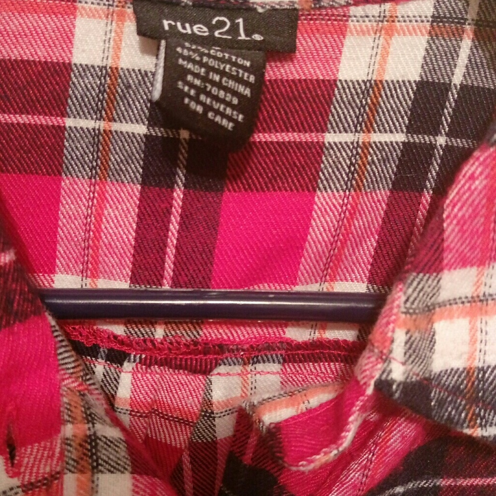 Cropped Shirt - Picture 2 of 7